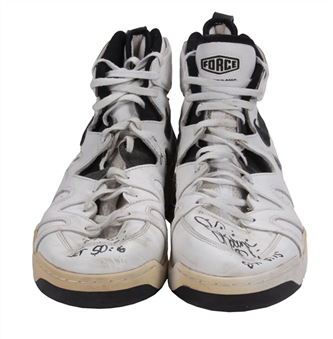 1994 David Robinson Game Used and Signed Pair of Nike Air Sneakers - Both Signed (MEARS & Beckett)